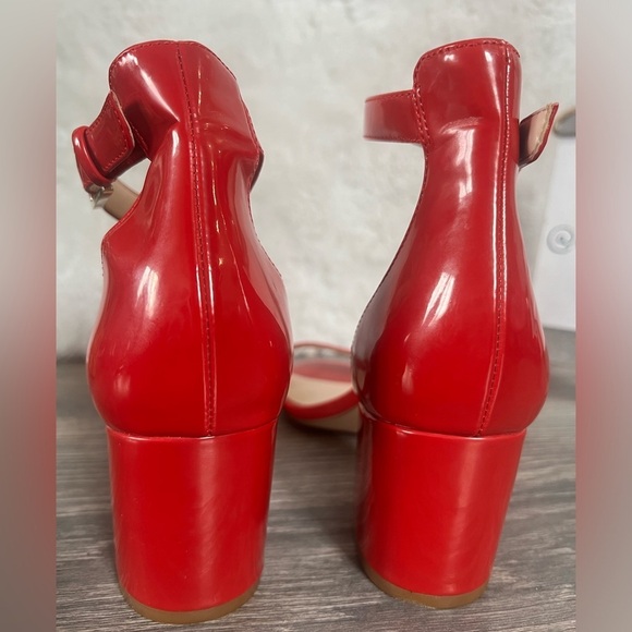 Nine West fields block heeled sandal in rare patent red! Size 8 NWOB! - Picture 6 of 10